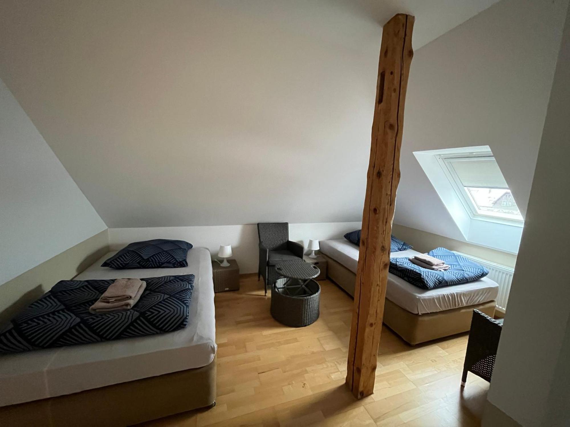 Doppelzimmer-Bad-Kuehlschrank-Tv-19 Meine Exterior foto